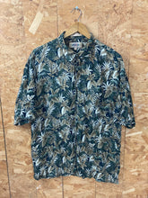 Vintage 90s green brown leaf pattern Hawaiian short sleeve ugly rayon shirt size XL